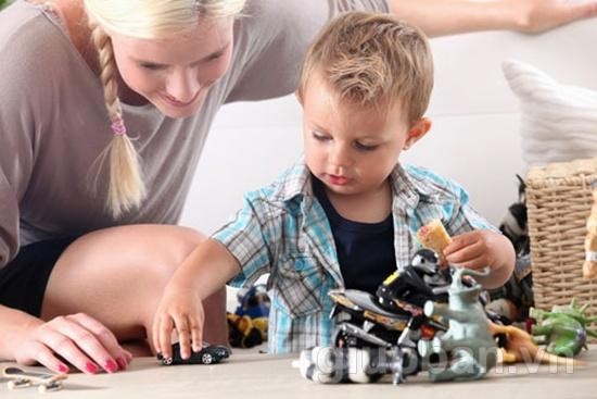 cách nuôi dạy con của người phương Tây và người Việt Nam