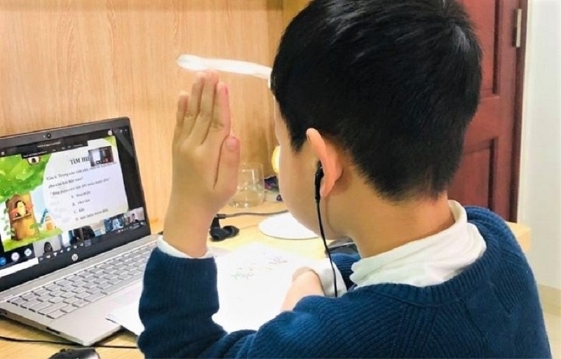 Cách tập trung khi học Tiếng Anh Trực Tuyến