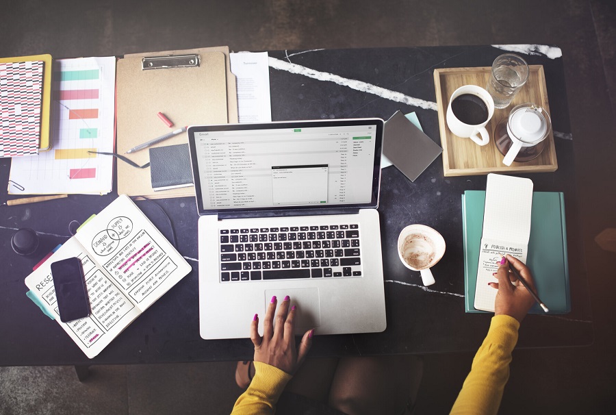 Cách viết email trang trọng bằng tiếng Anh