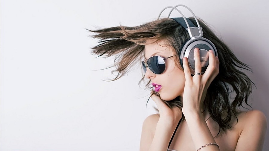 Cải thiện tiếng anh bằng ca hát