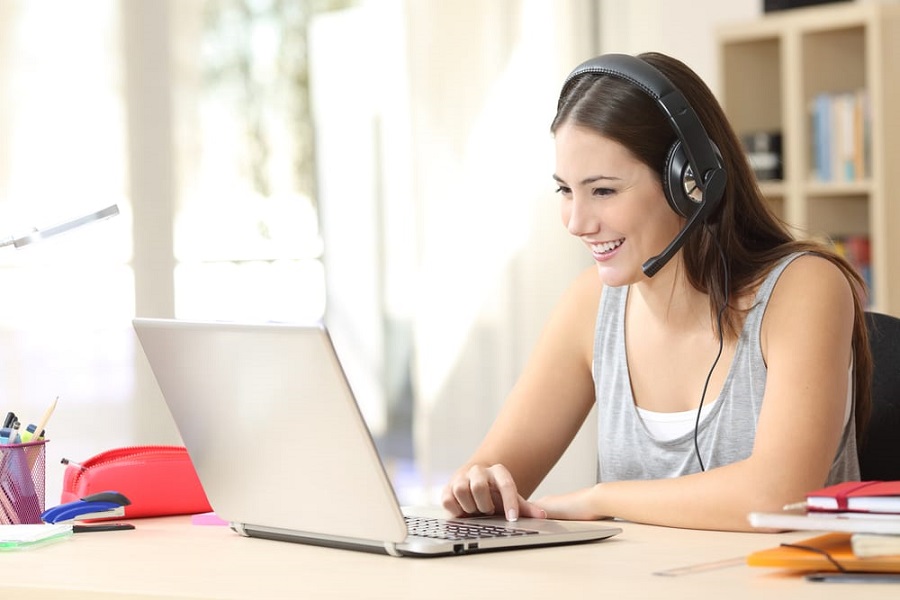 Làm thế nào để củng cố thói quen nghe tiếng Anh?