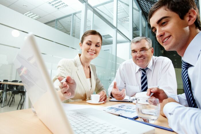Mẫu câu giao tiếp tiếng Anh thương mại
