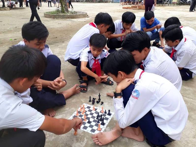 viết đoạn văn về giờ ra chơi bằng tiếng Anh