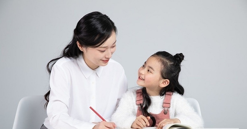 Ba mẹ không giỏi tiếng Anh vẫn có thể dạy con học hiệu quả