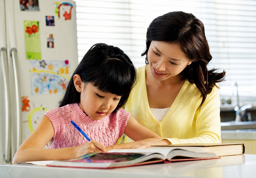 Chọn gia sư có báo cáo định kỳ cho phụ huynh